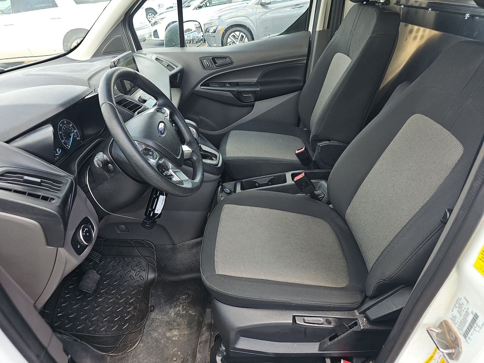 FORD TRANSIT CONNECT - 8