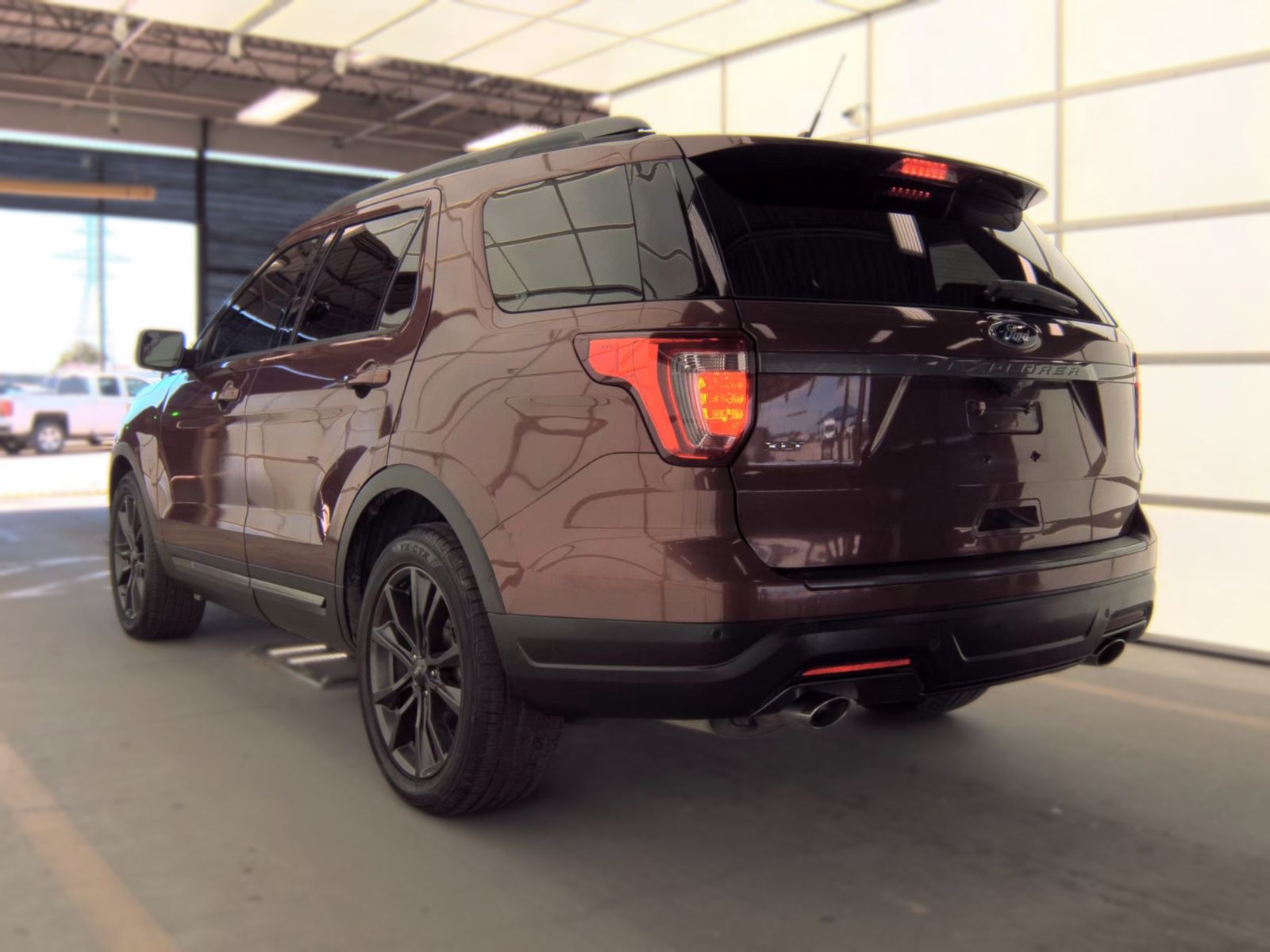 FORD EXPLORER - 9