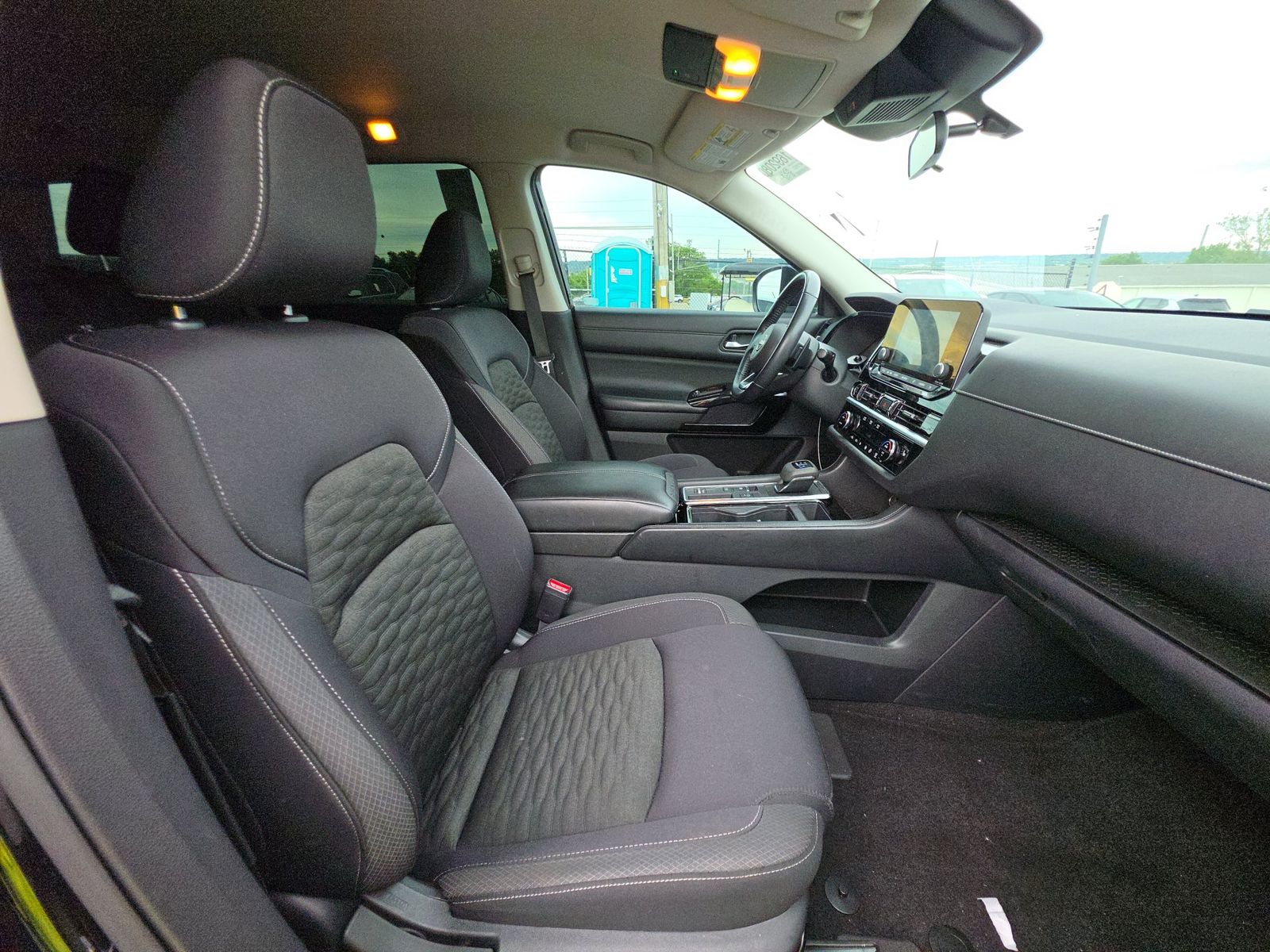 2022 Nissan Pathfinder SV FWD