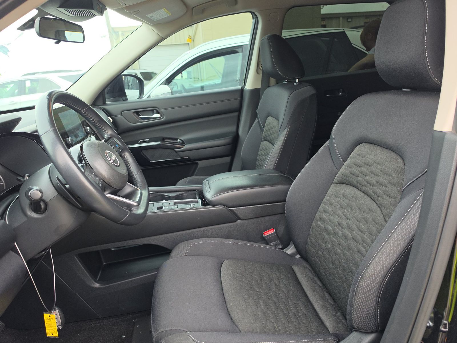 2022 Nissan Pathfinder SV FWD