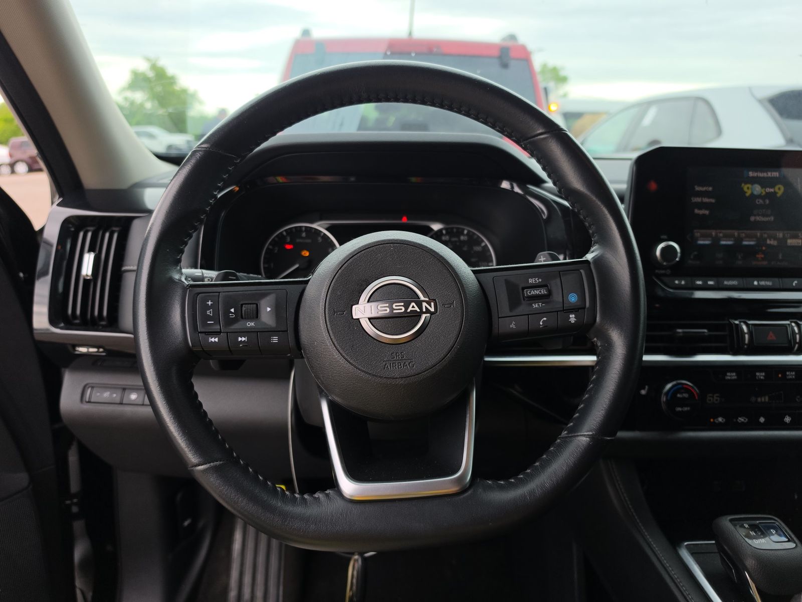 2022 Nissan Pathfinder SV FWD
