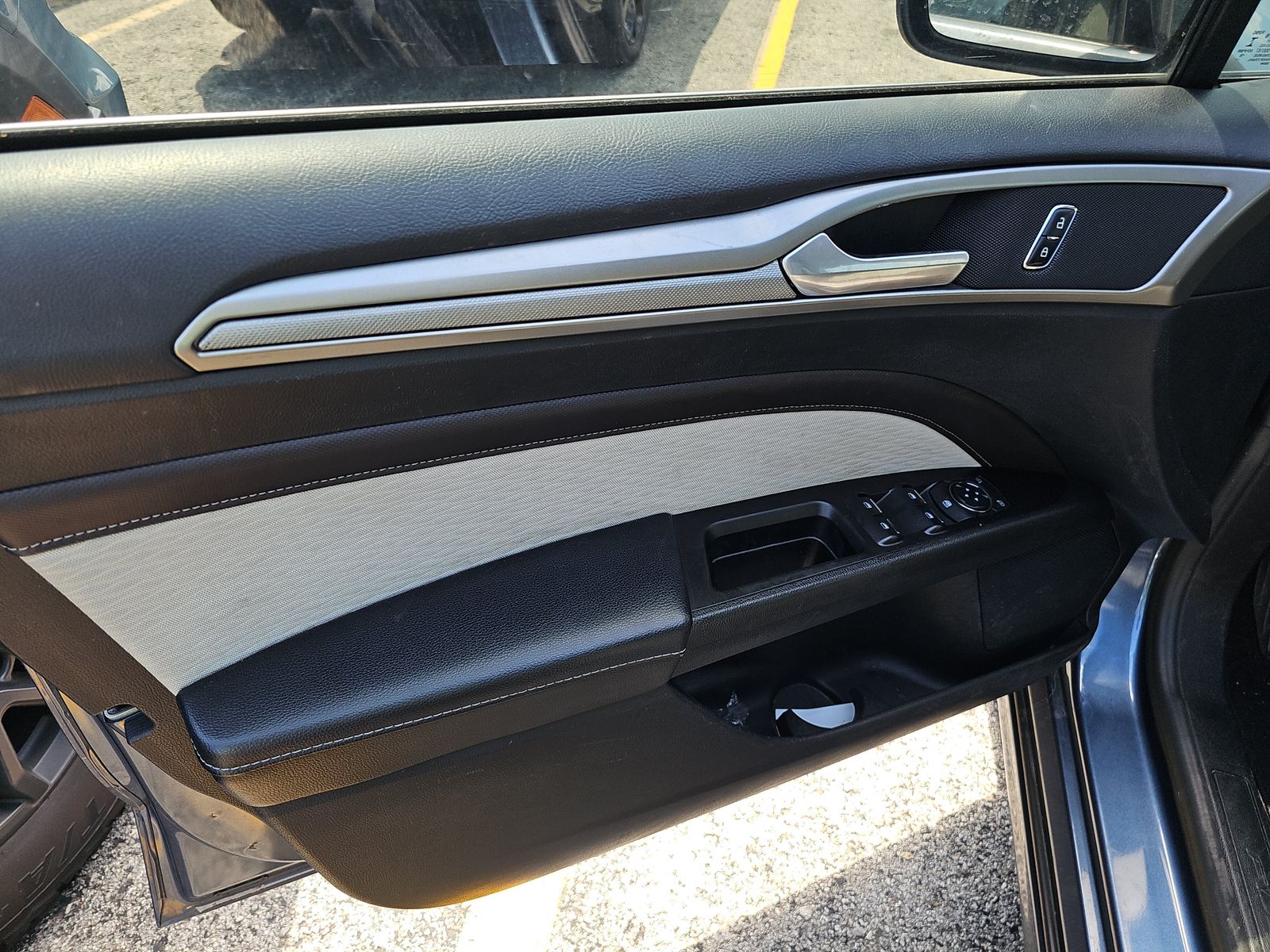 FORD FUSION - 10