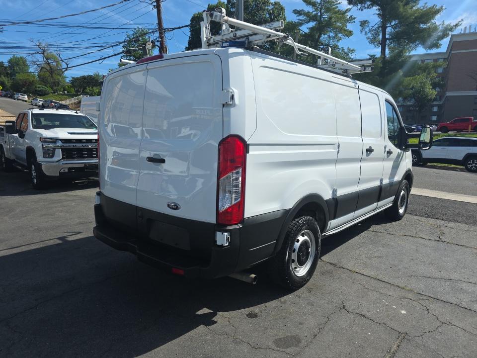 FORD TRANSIT 250 - 5