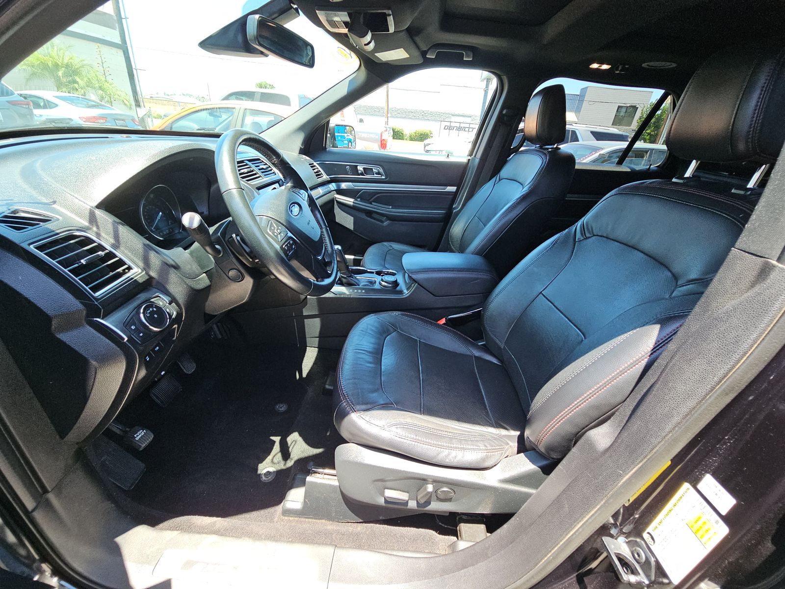 FORD EXPLORER - 8