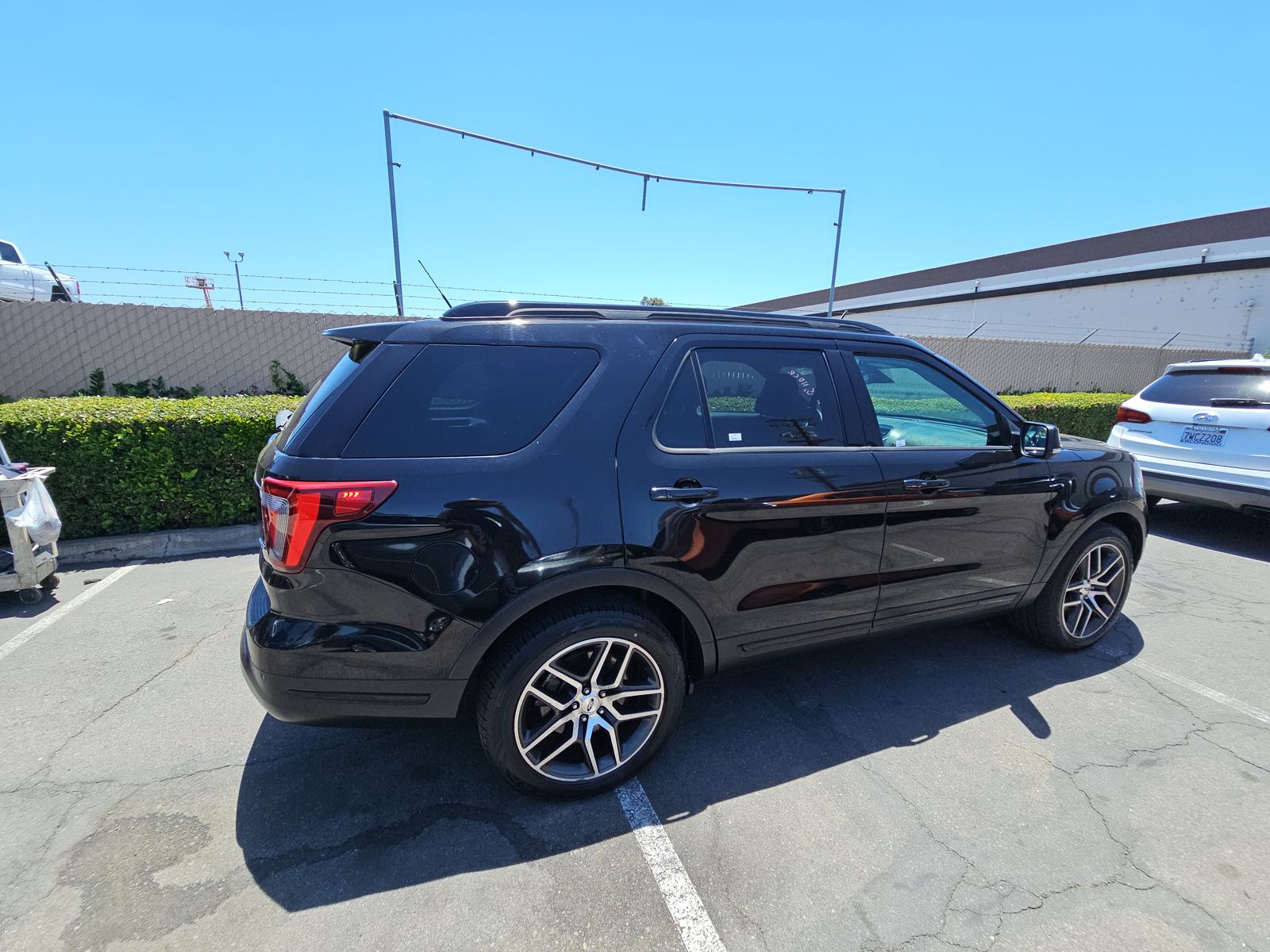 FORD EXPLORER - 5
