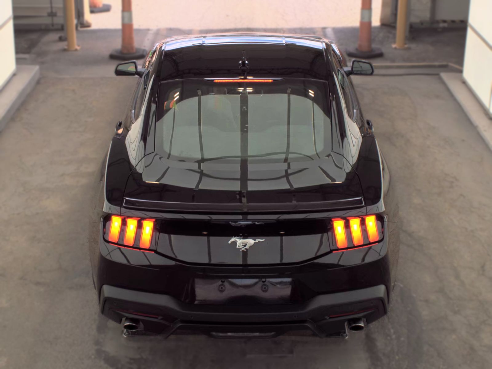 FORD MUSTANG - 7