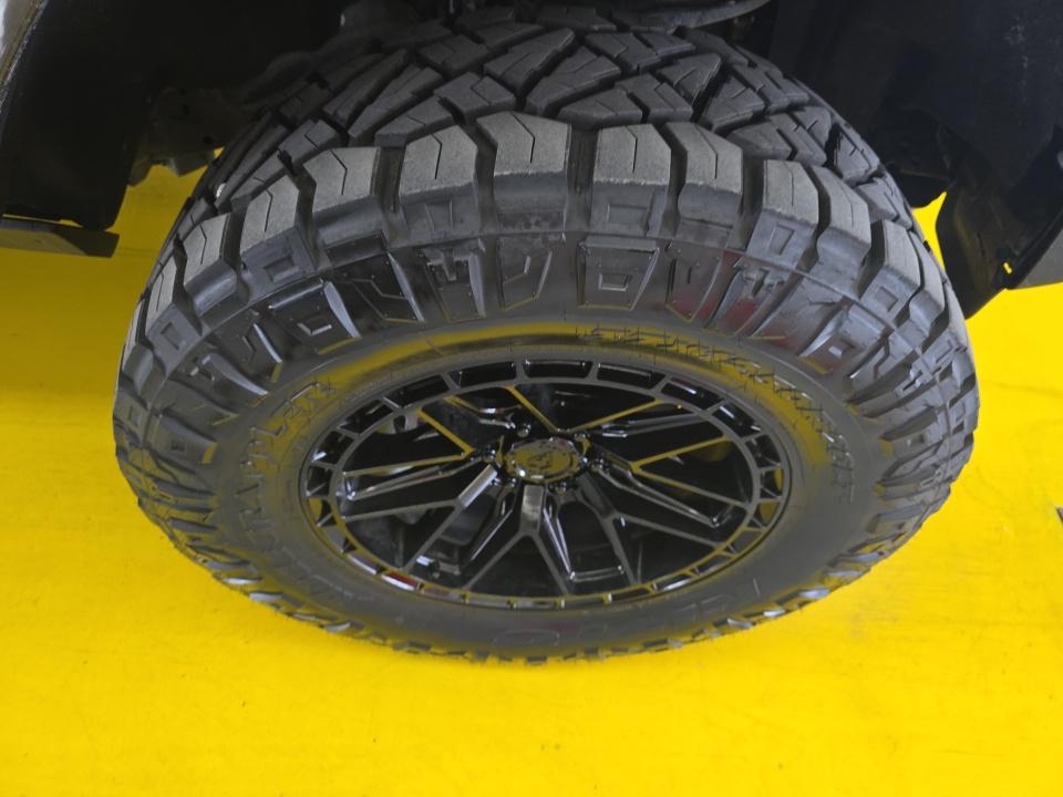 FORD BRONCO - 10