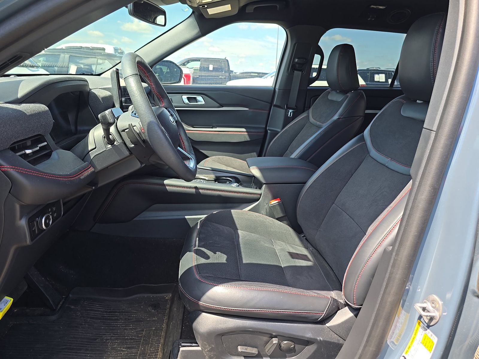 FORD EXPLORER - 8