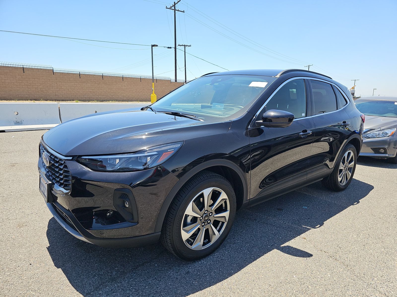 FORD ESCAPE - 1