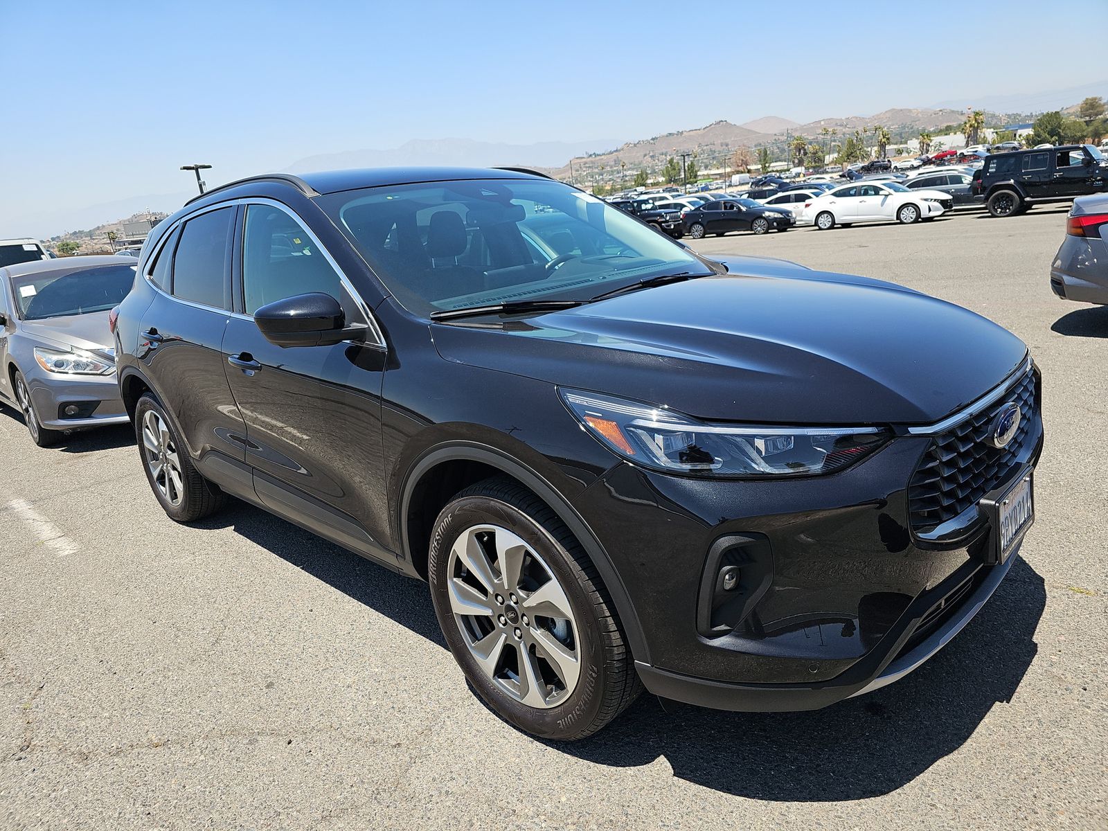 FORD ESCAPE - 4