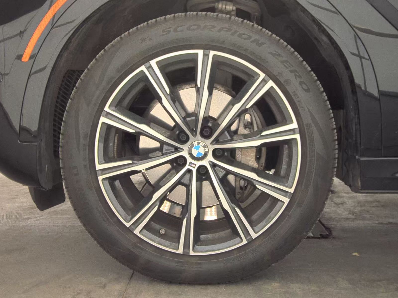 2026 BMW X6 xDrive40i AWD