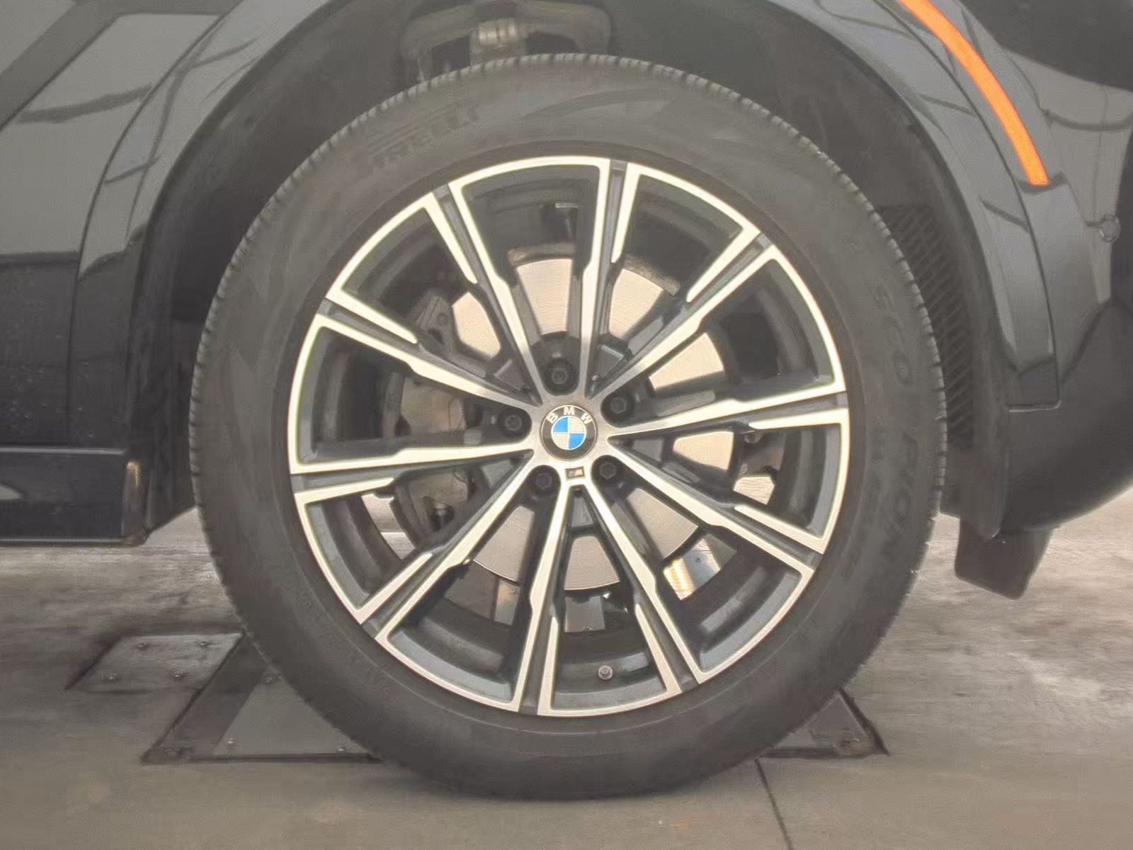 2026 BMW X6 xDrive40i AWD