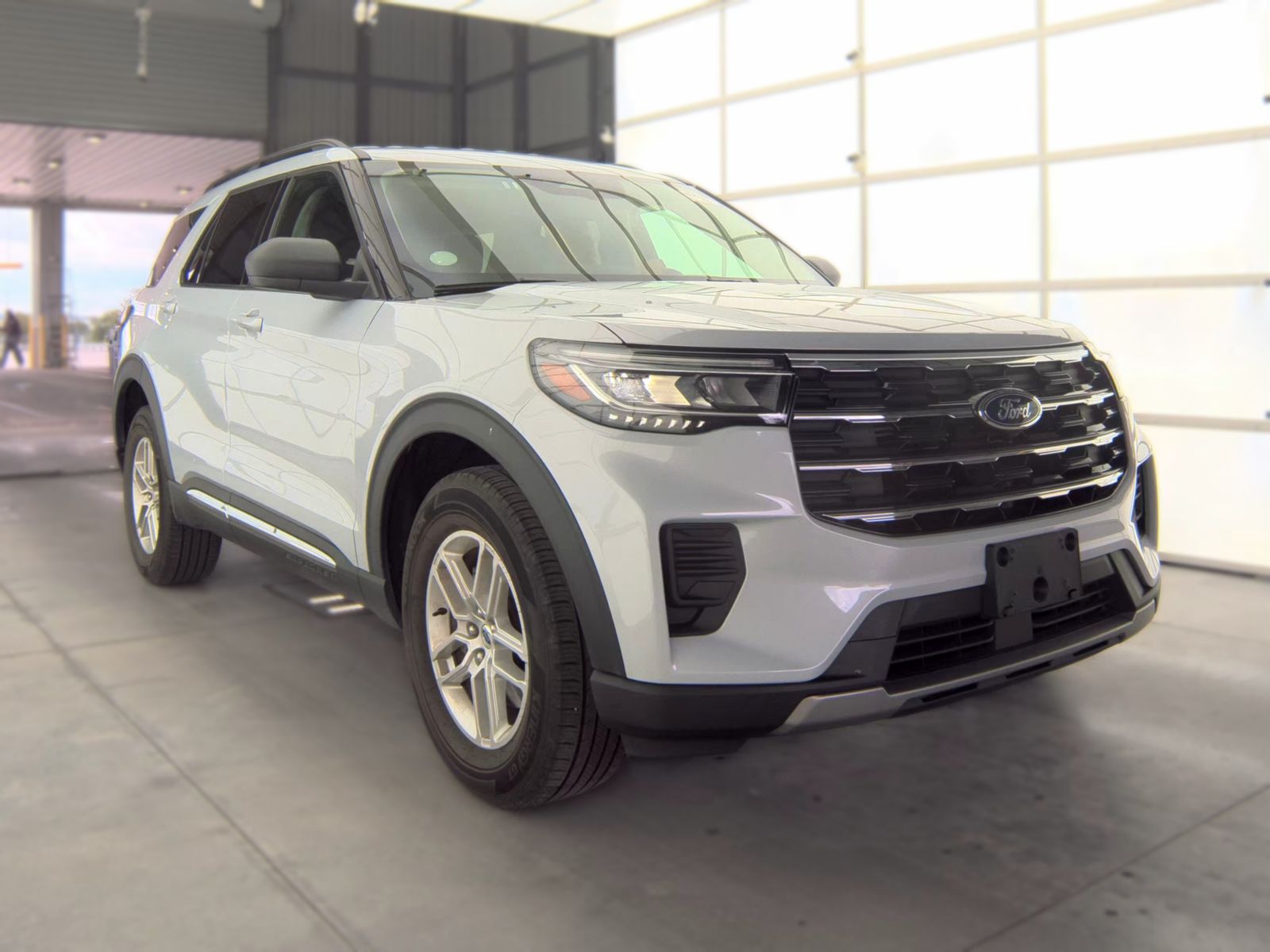2025 Ford Explorer Active AWD
