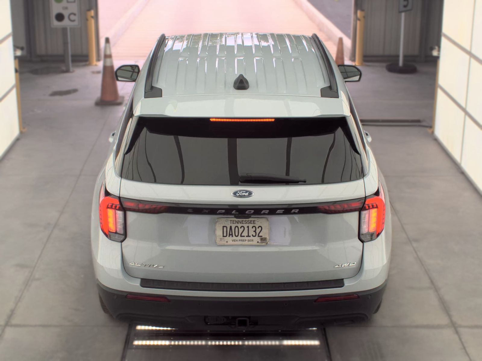 2025 Ford Explorer Active AWD