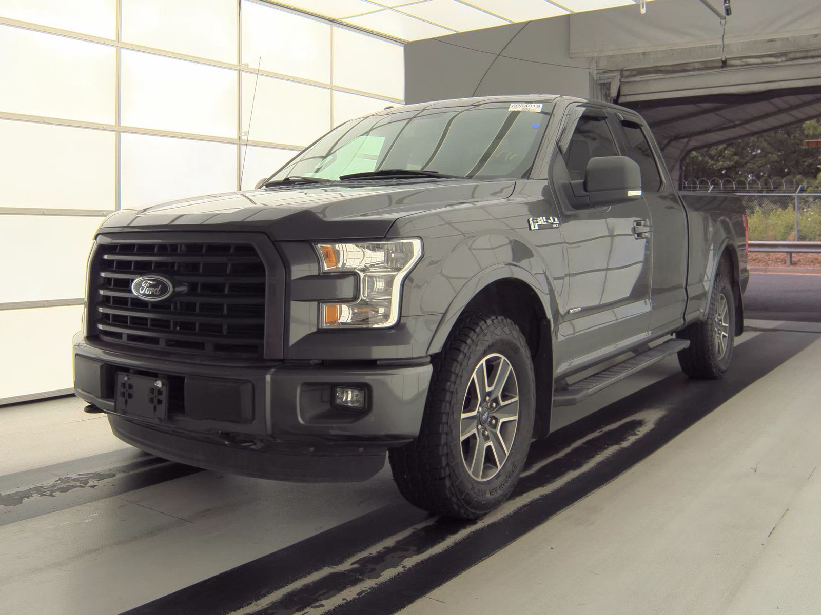 2015 Ford F-150 XLT AWD