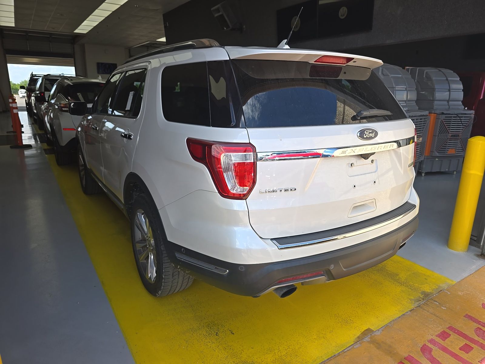 FORD EXPLORER - 7