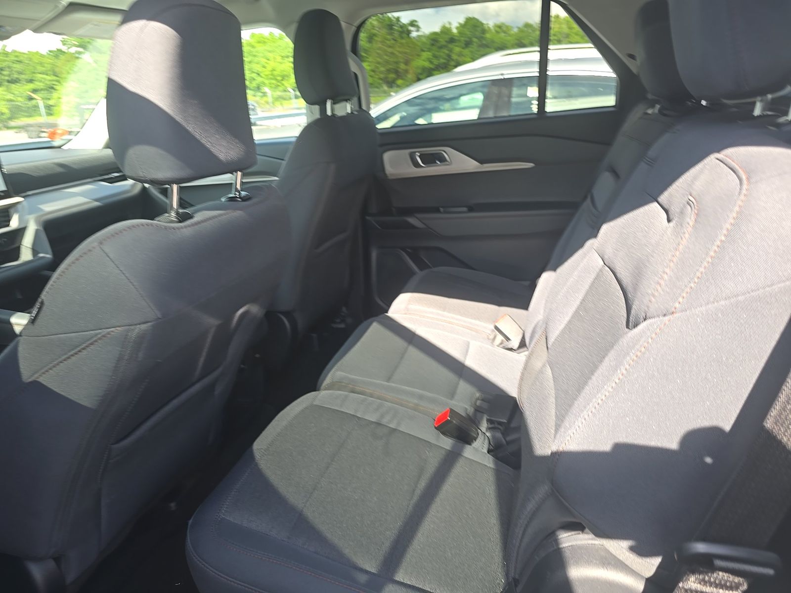 2025 Ford Explorer Active AWD