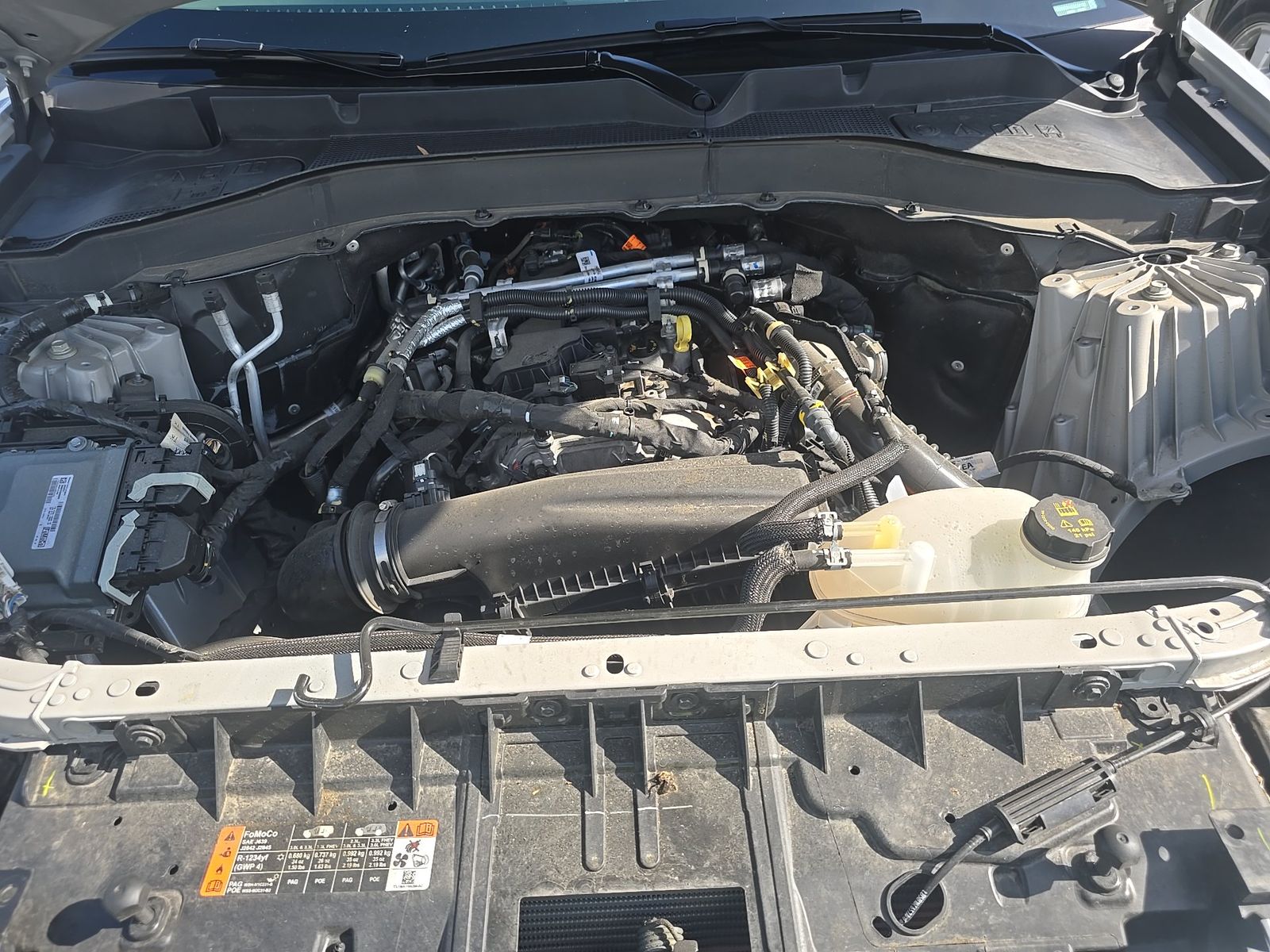 2025 Ford Explorer Active AWD