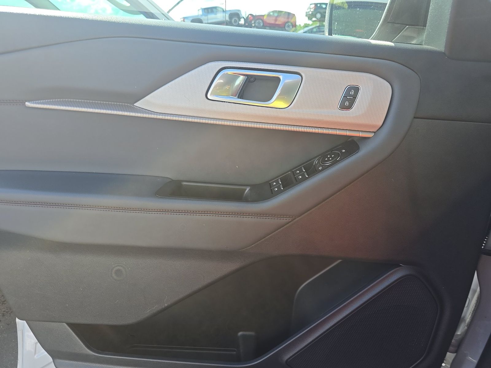 2025 Ford Explorer Active AWD