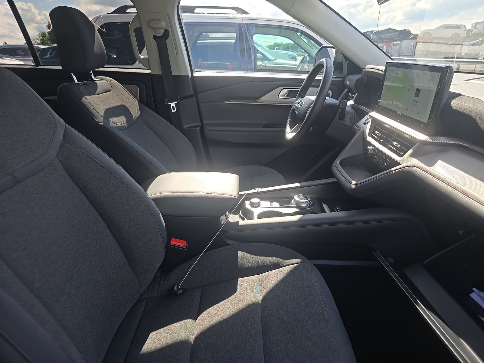 2025 Ford Explorer Active AWD
