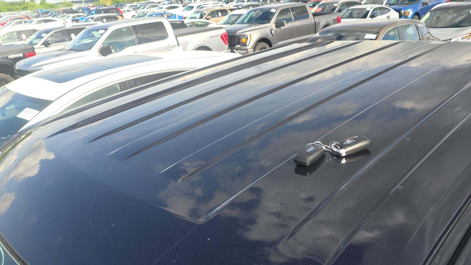 2025 Ford F-150 Lariat AWD