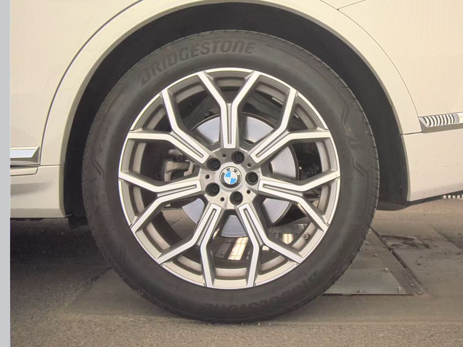 2026 BMW X7 xDrive40i AWD