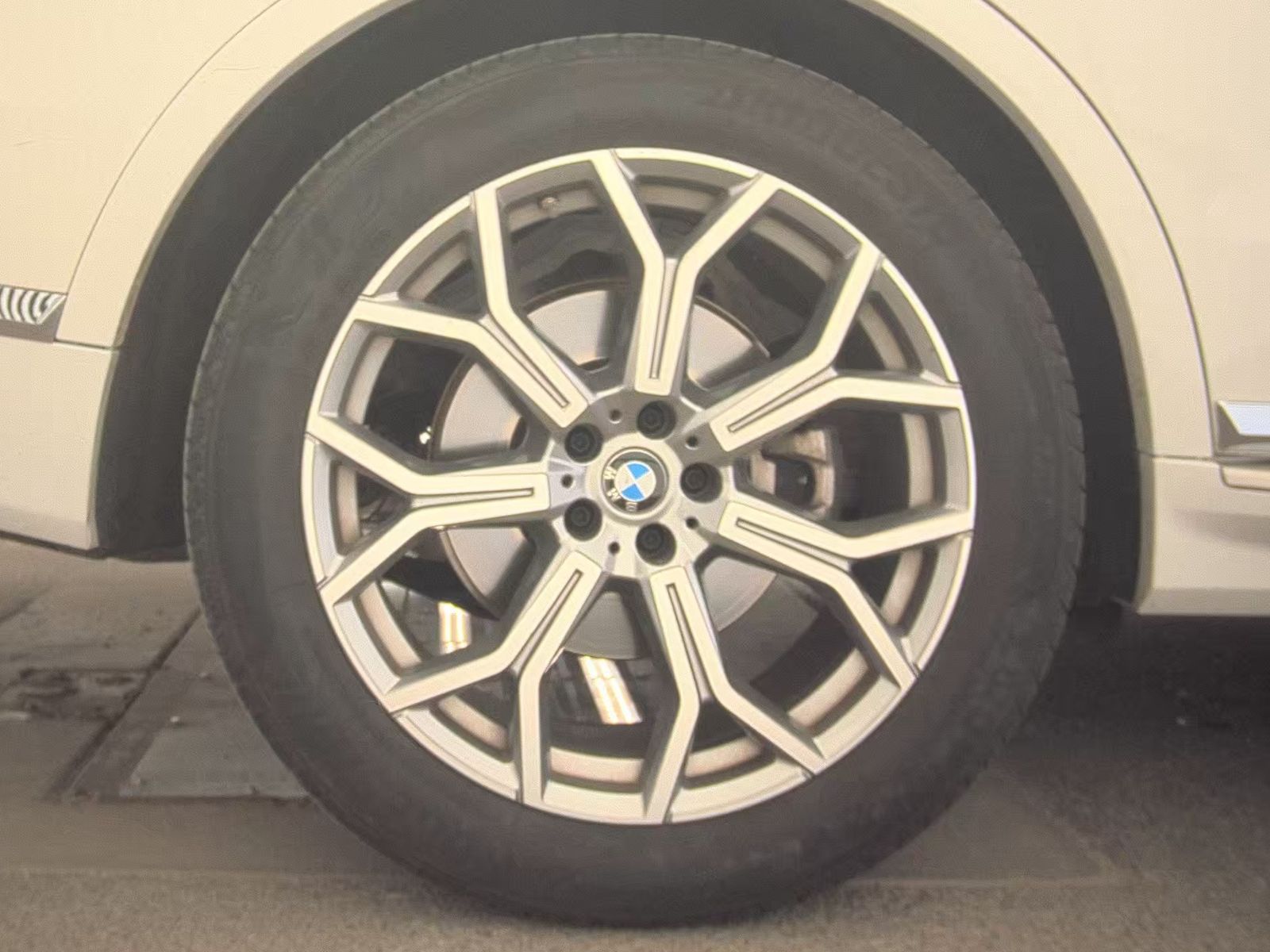 2026 BMW X7 xDrive40i AWD