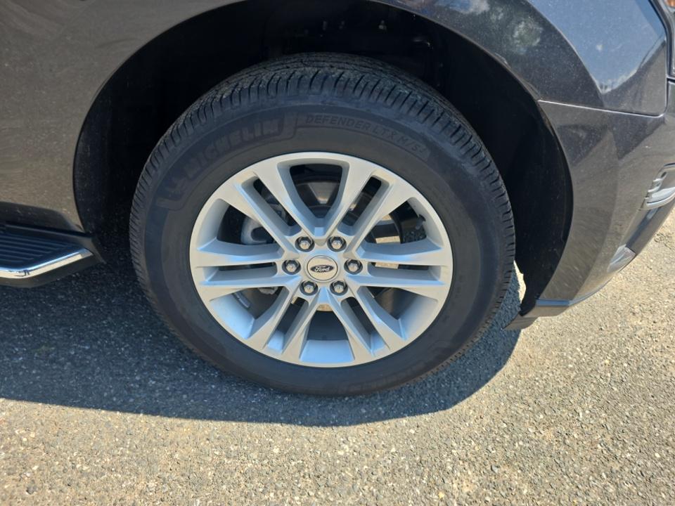 FORD EXPEDITION - 10