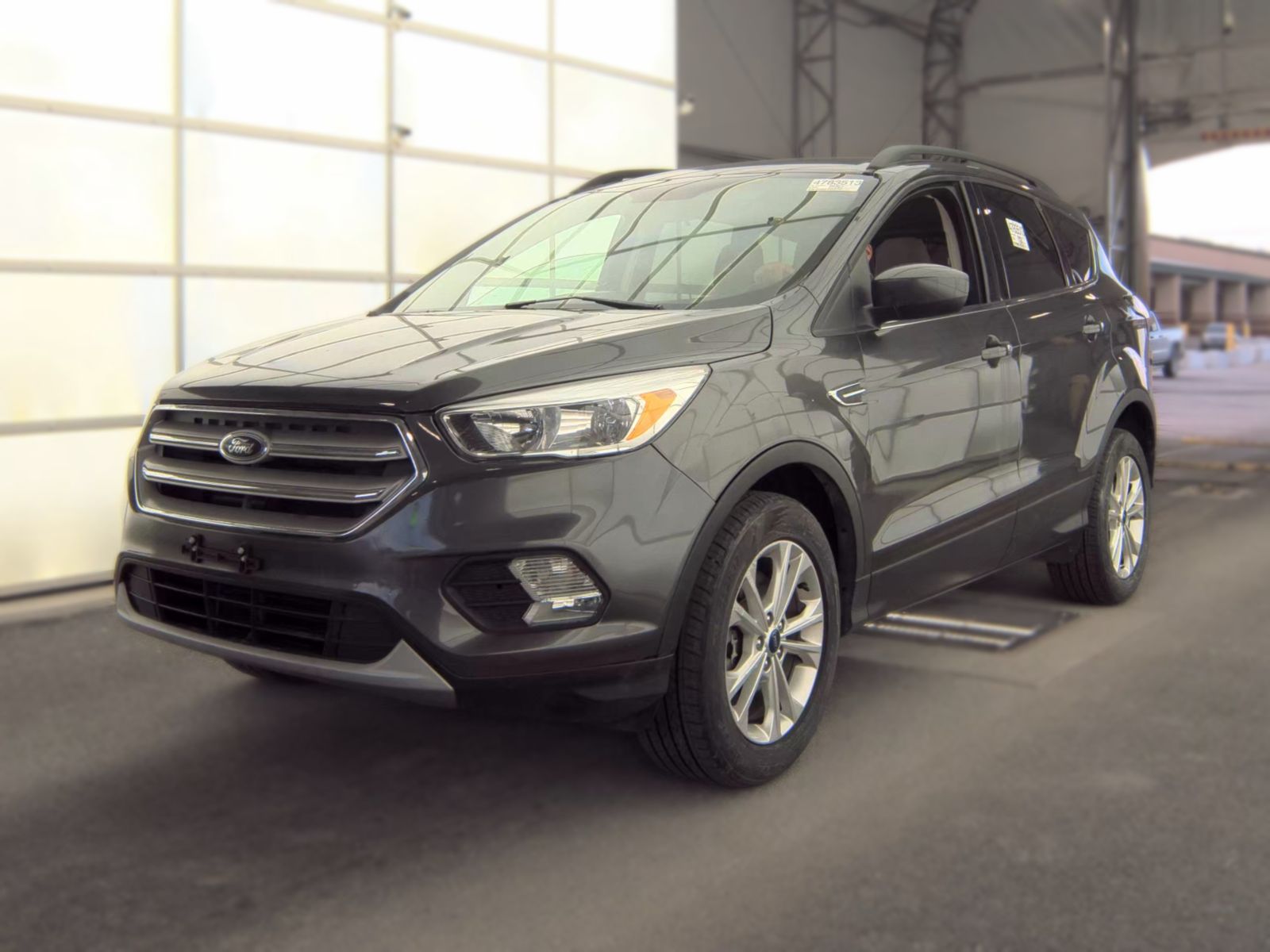 FORD ESCAPE - 1