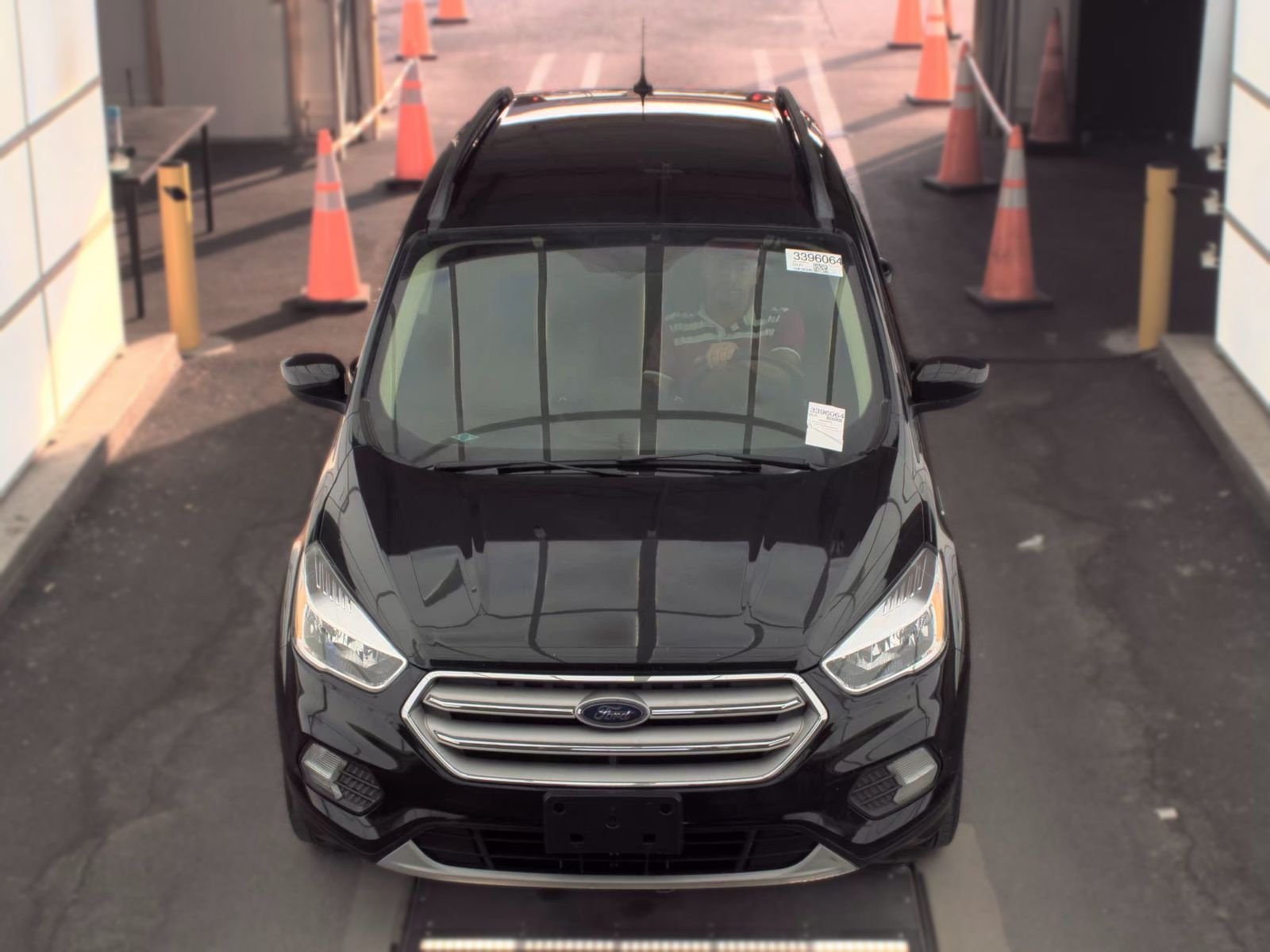 FORD ESCAPE - 3