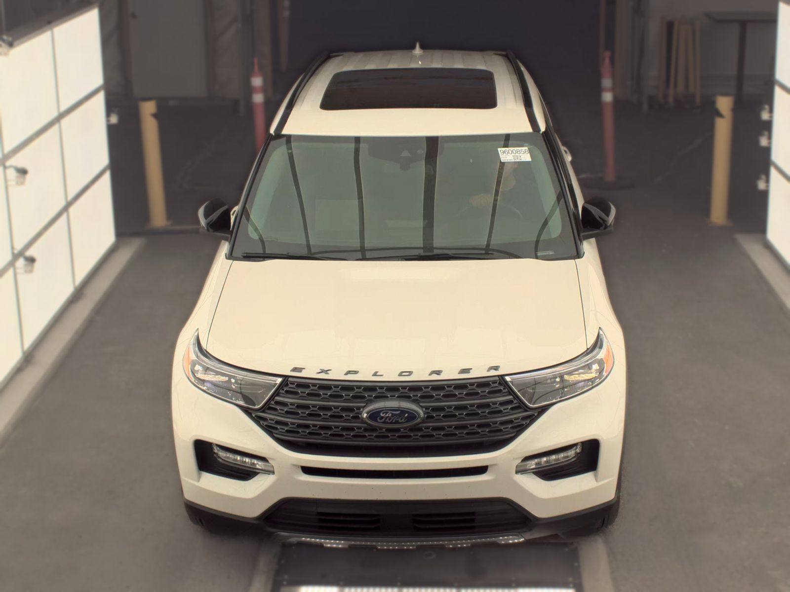 FORD EXPLORER - 3