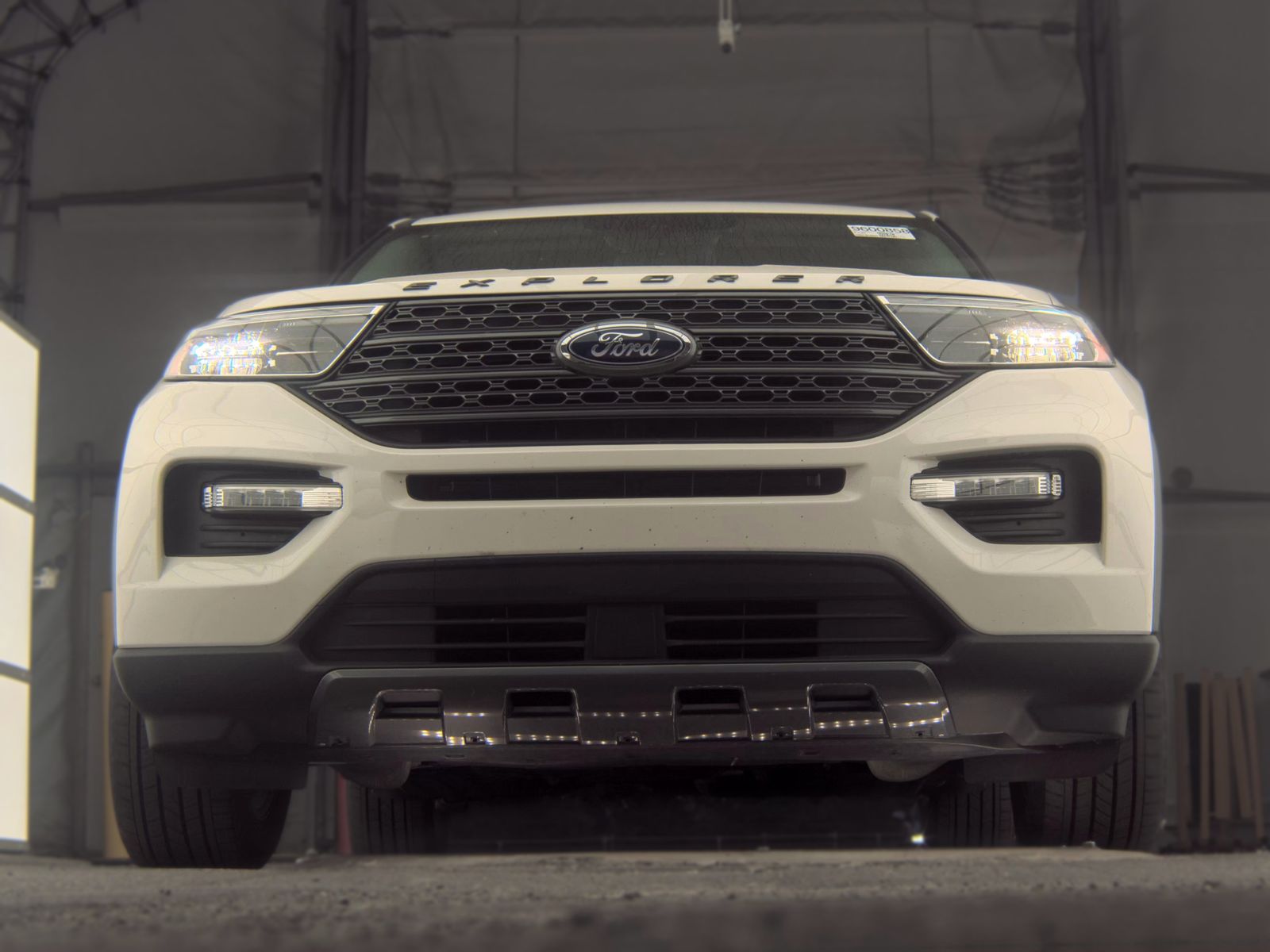 FORD EXPLORER - 4