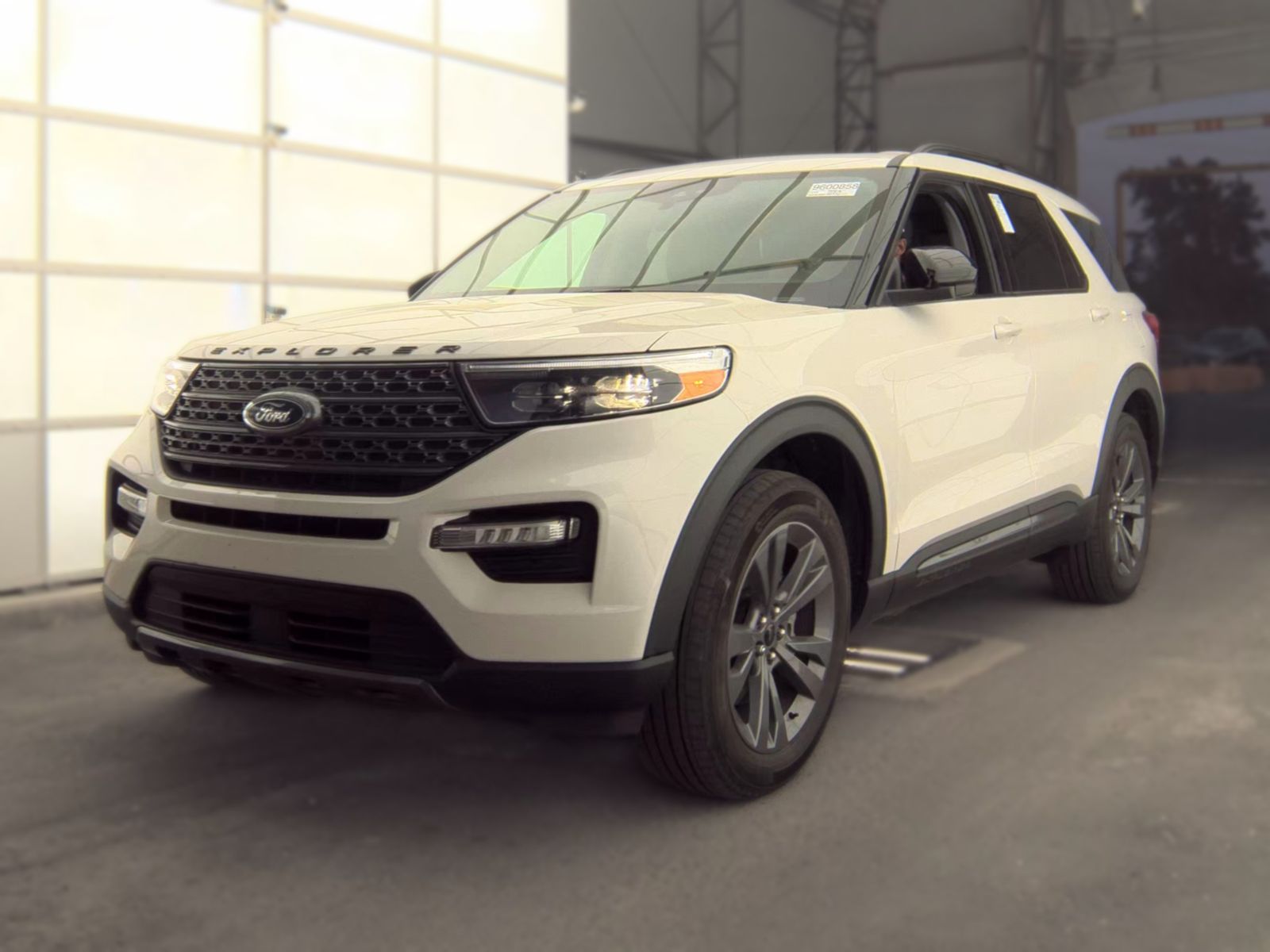 FORD EXPLORER - 1