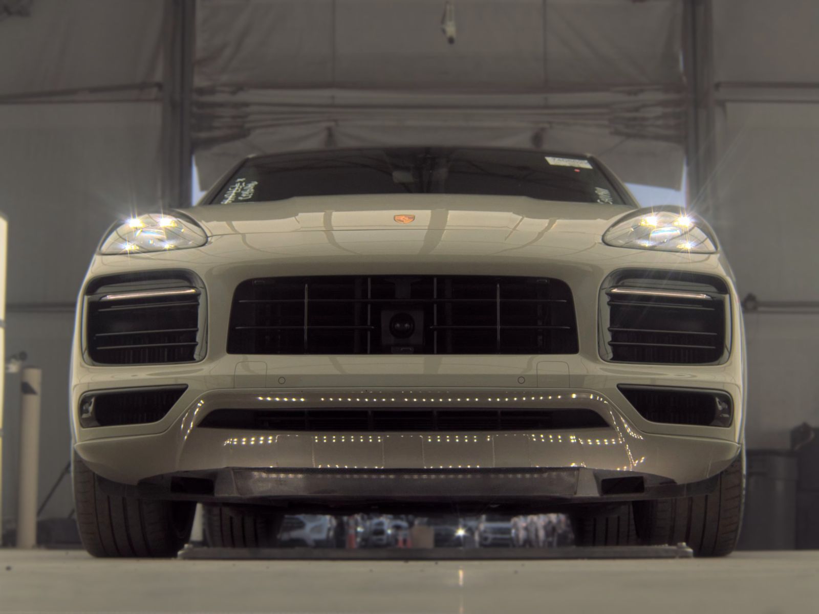 PORSCHE CAYENNE - 4