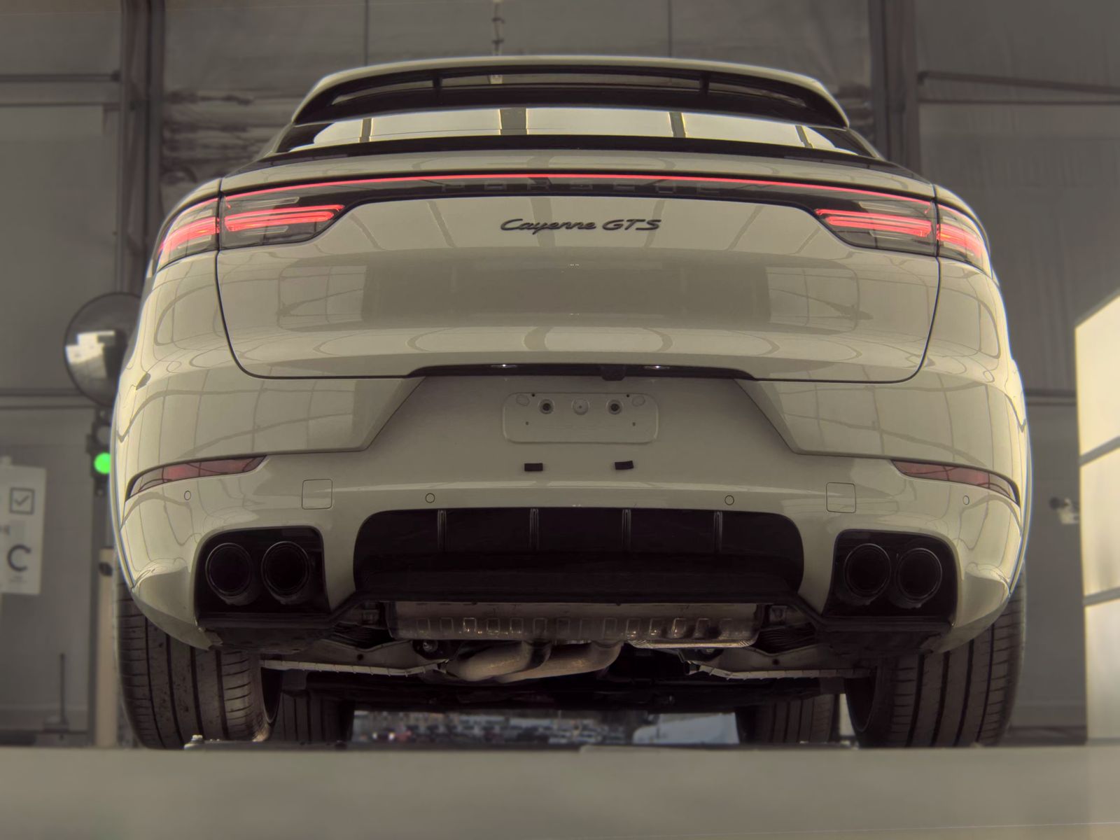 PORSCHE CAYENNE - 8