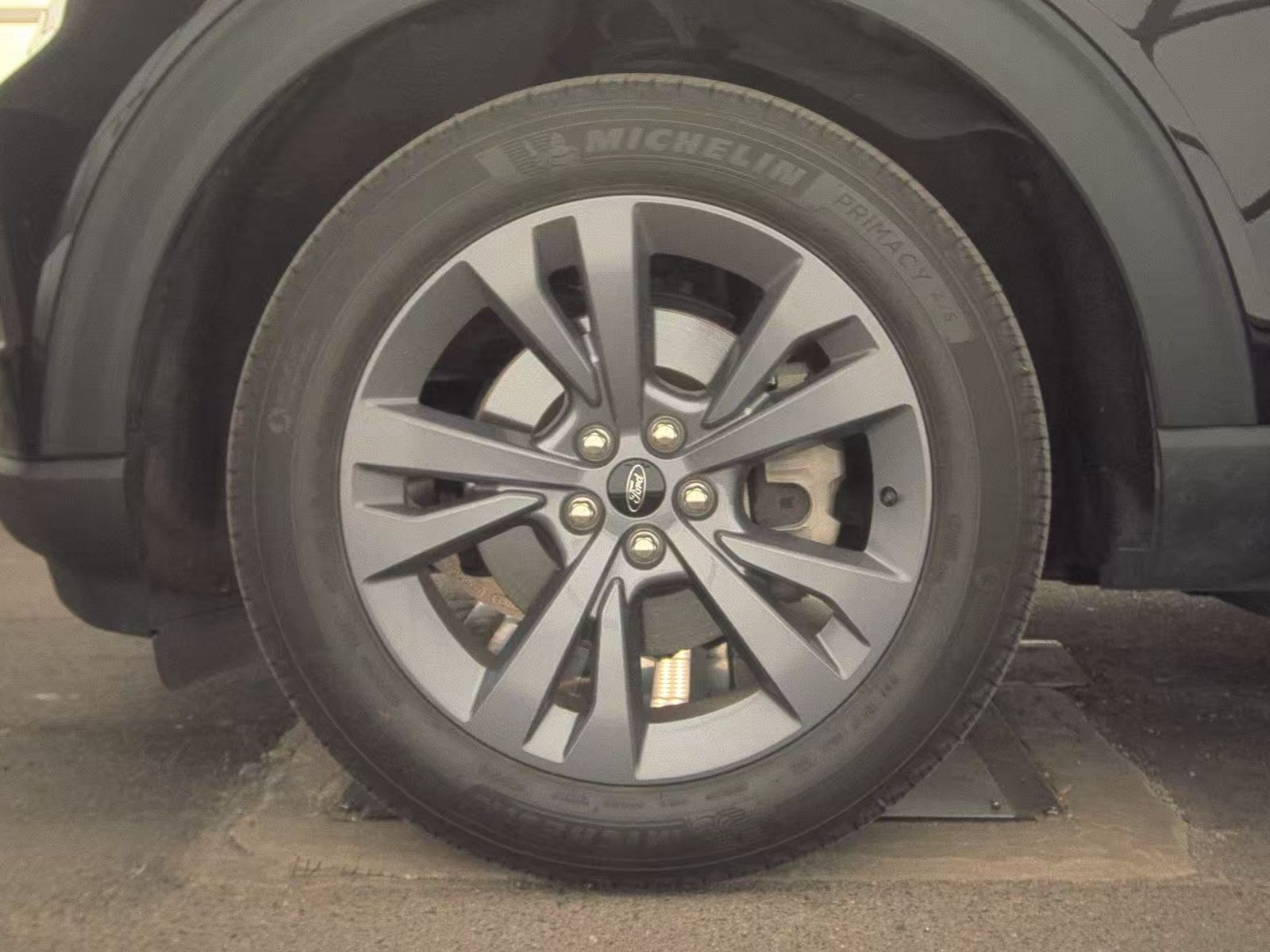 2023 Ford Explorer XLT AWD