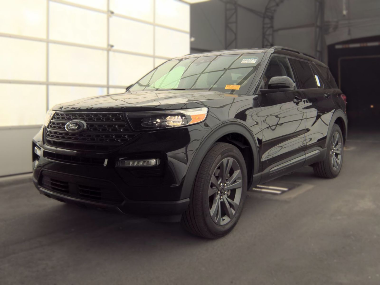 2023 Ford Explorer XLT AWD