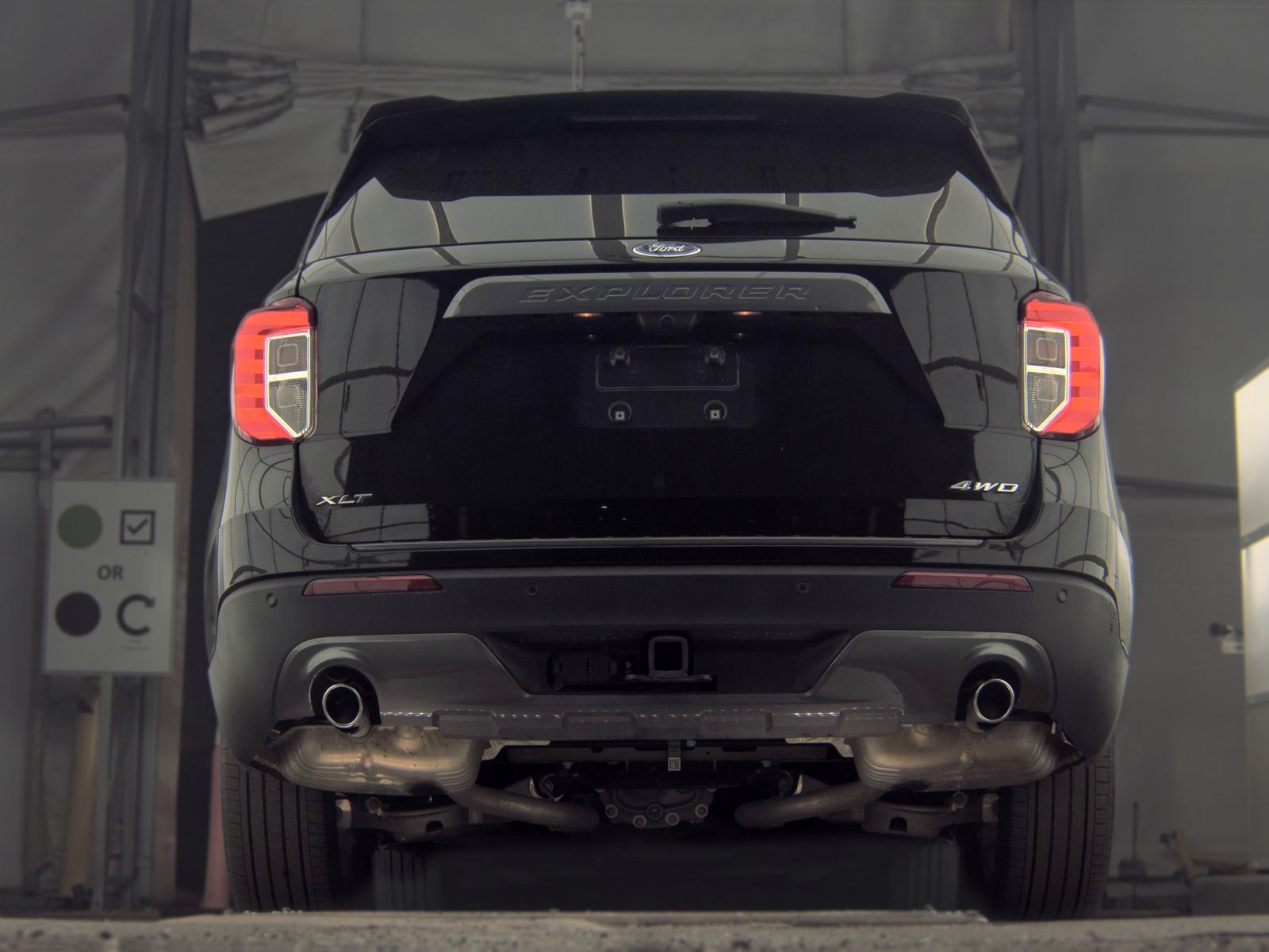 2023 Ford Explorer XLT AWD
