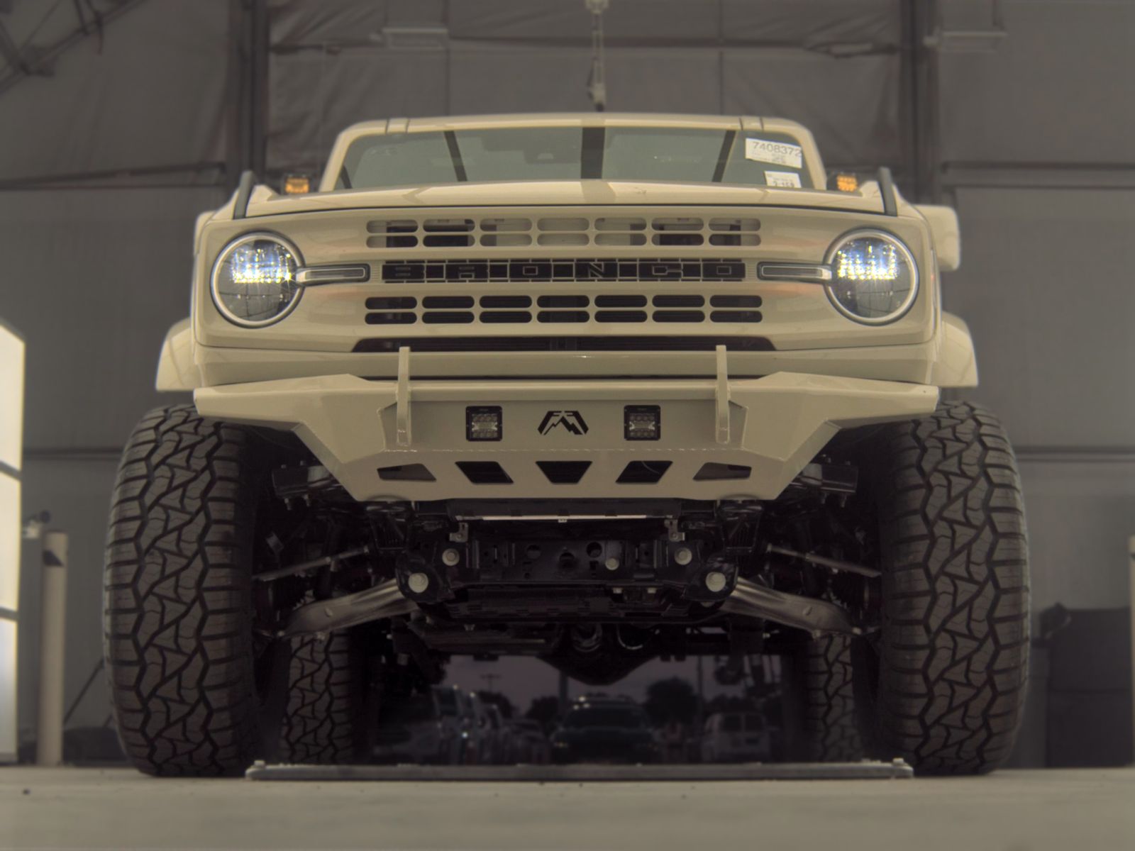 FORD BRONCO - 4