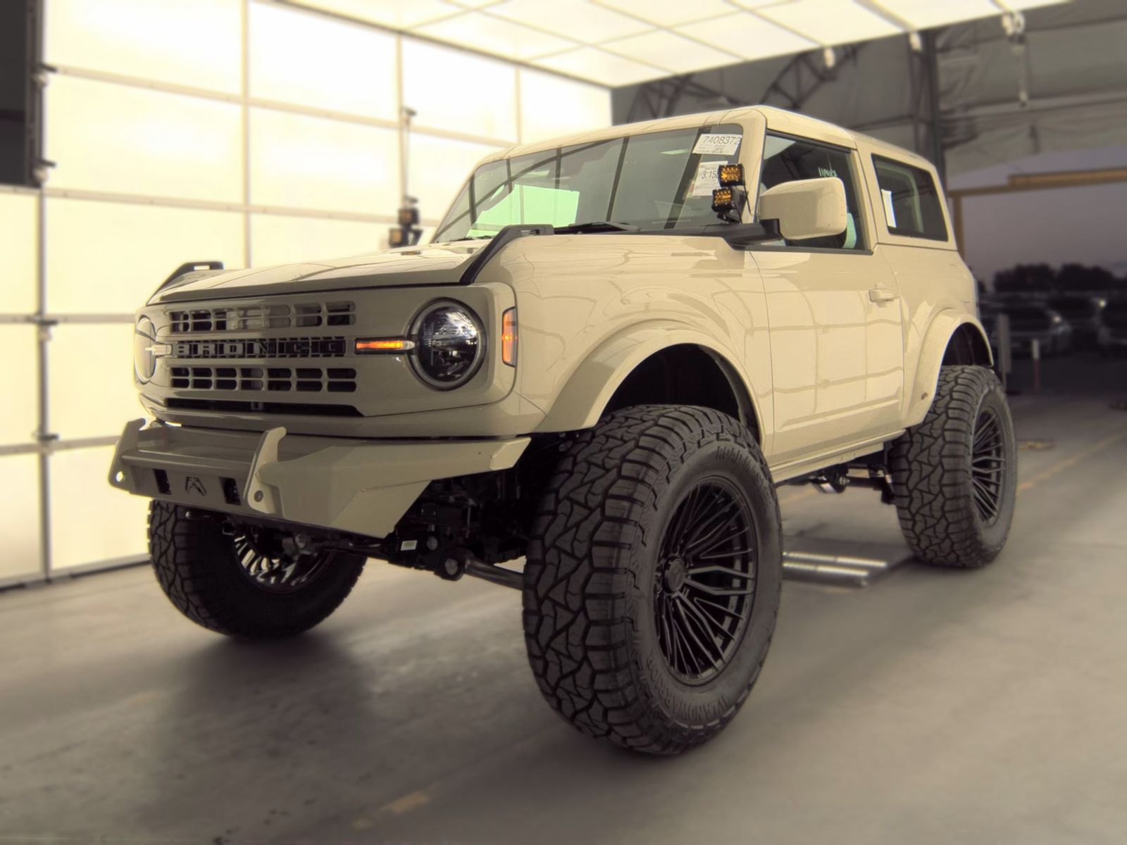 FORD BRONCO - 1