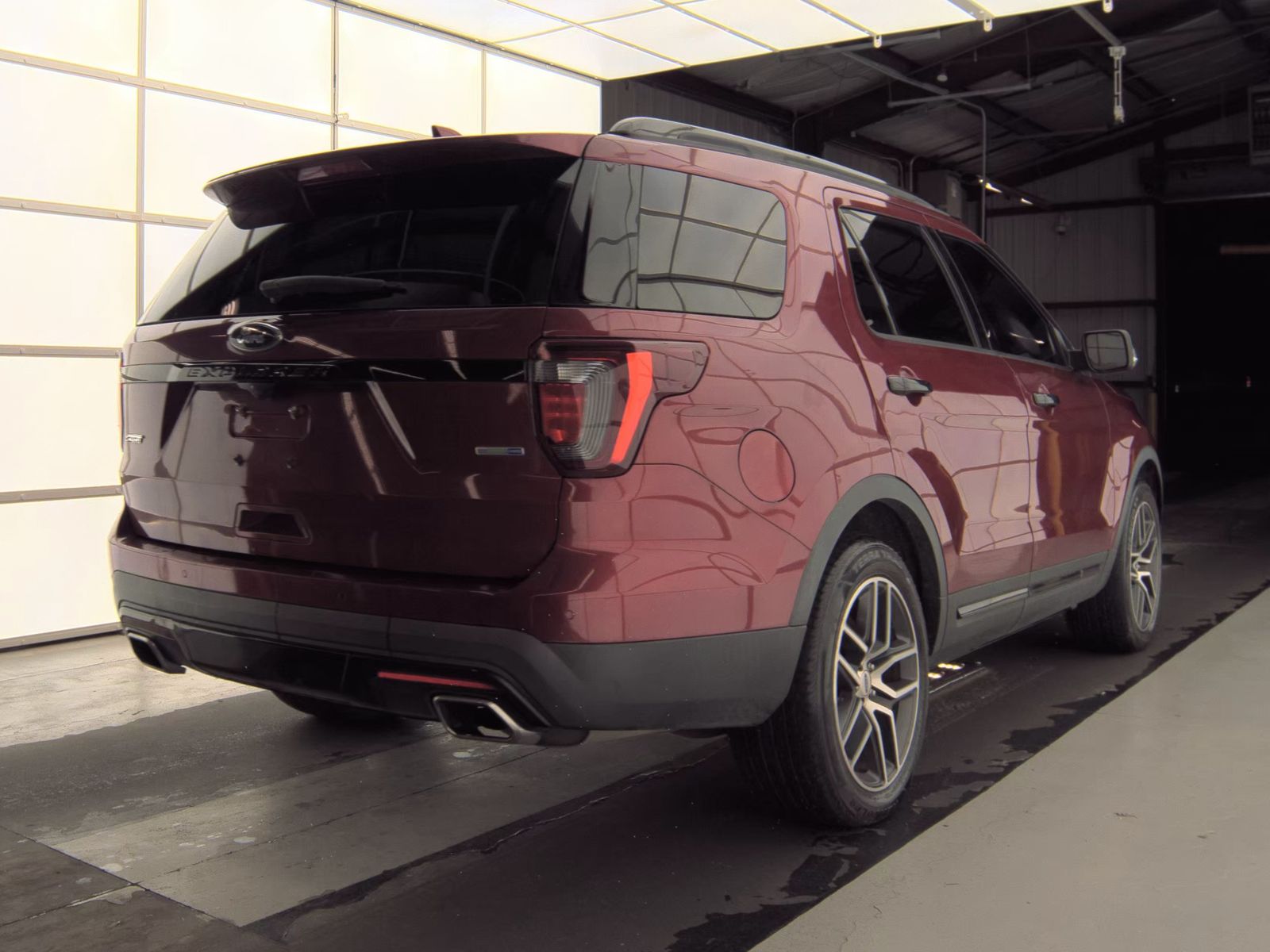FORD EXPLORER - 6