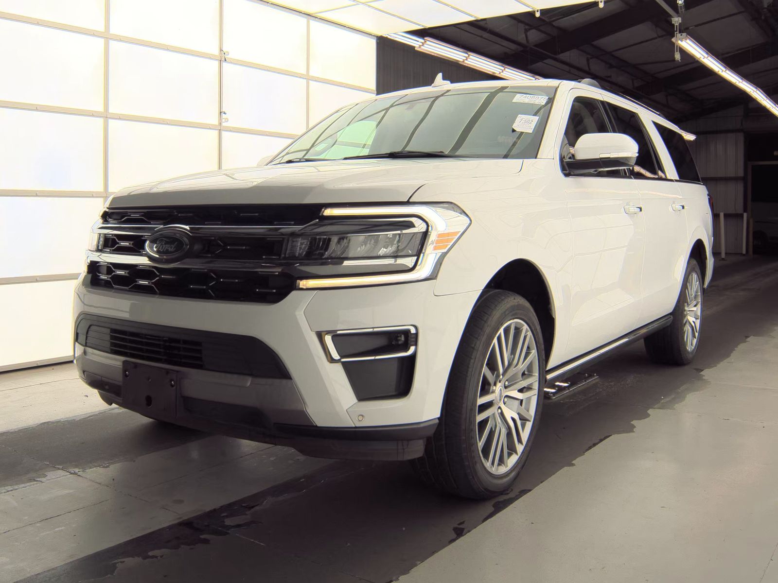 FORD EXPEDITION MAX - 1