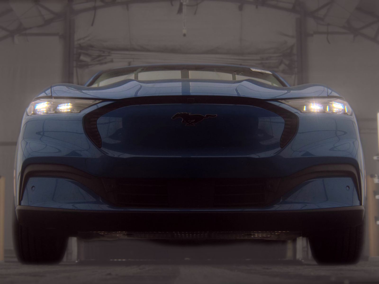 FORD MUSTANG MACH-E - 4