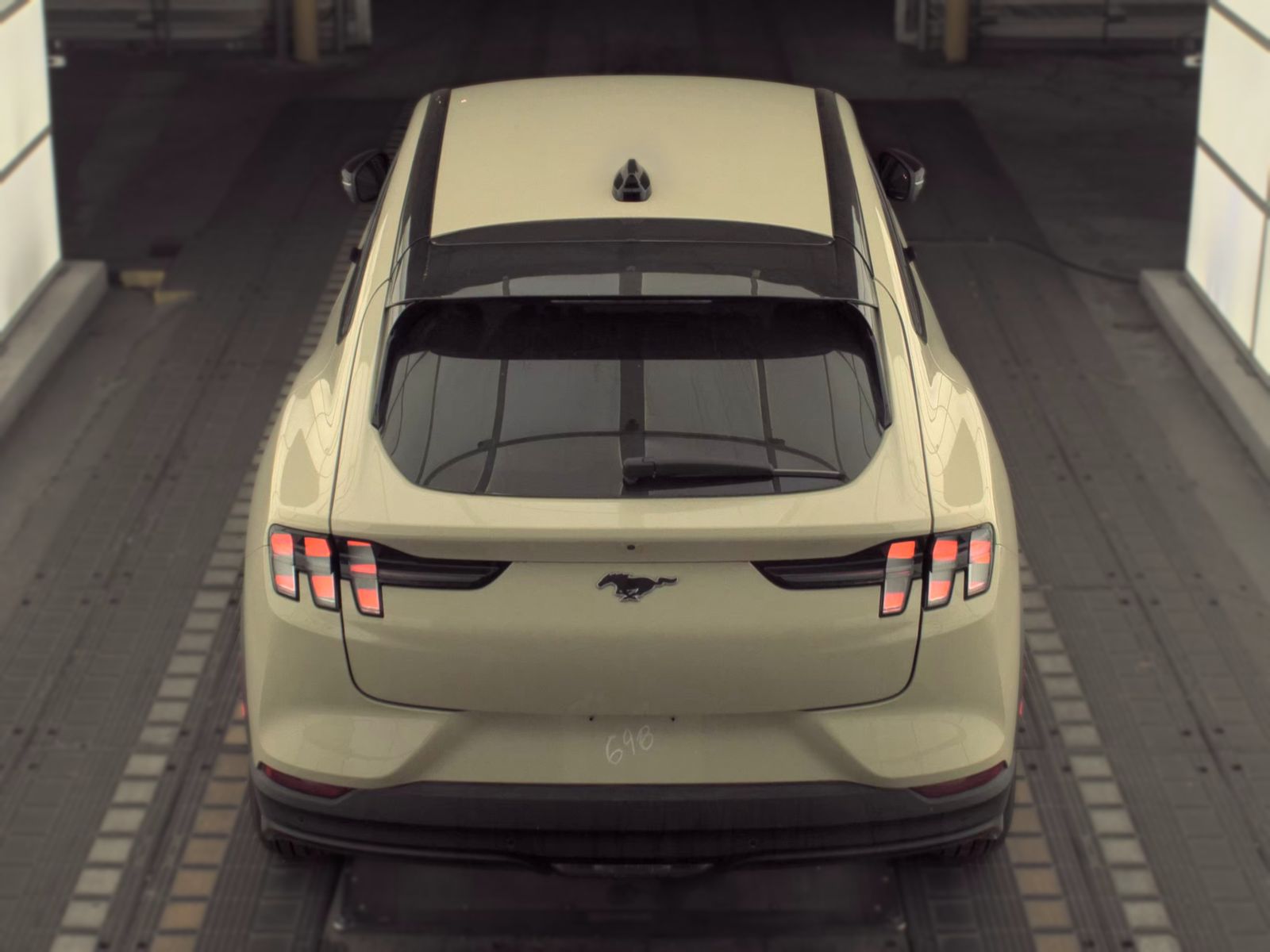 FORD MUSTANG MACH-E - 7