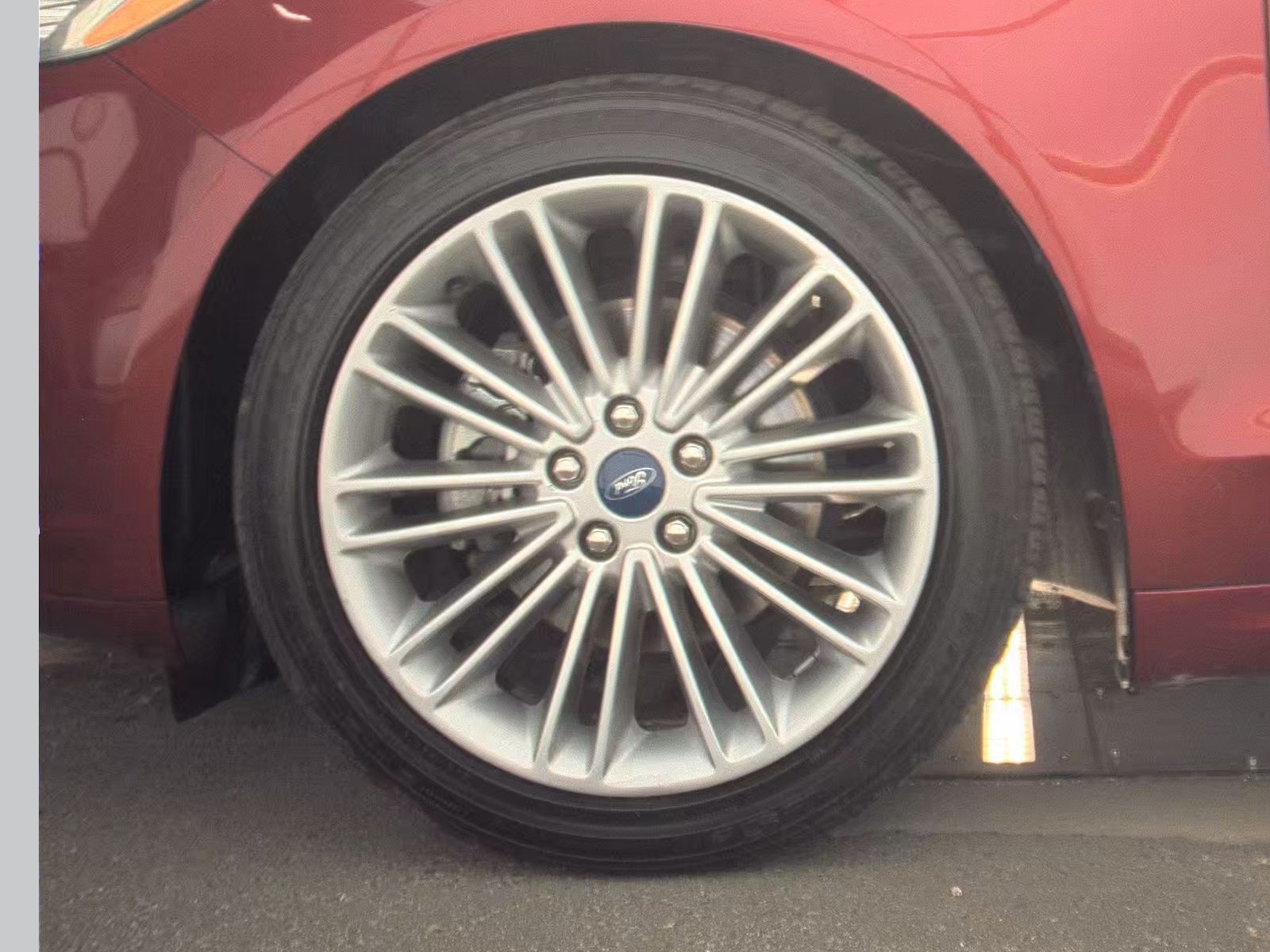 FORD FUSION - 10