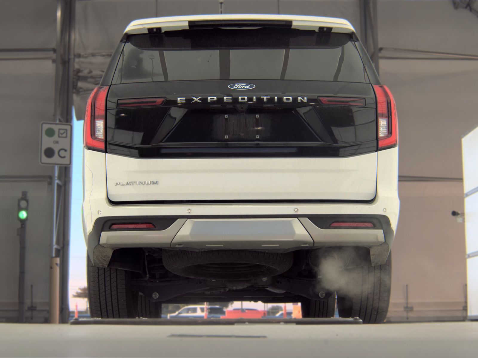 FORD EXPEDITION - 8