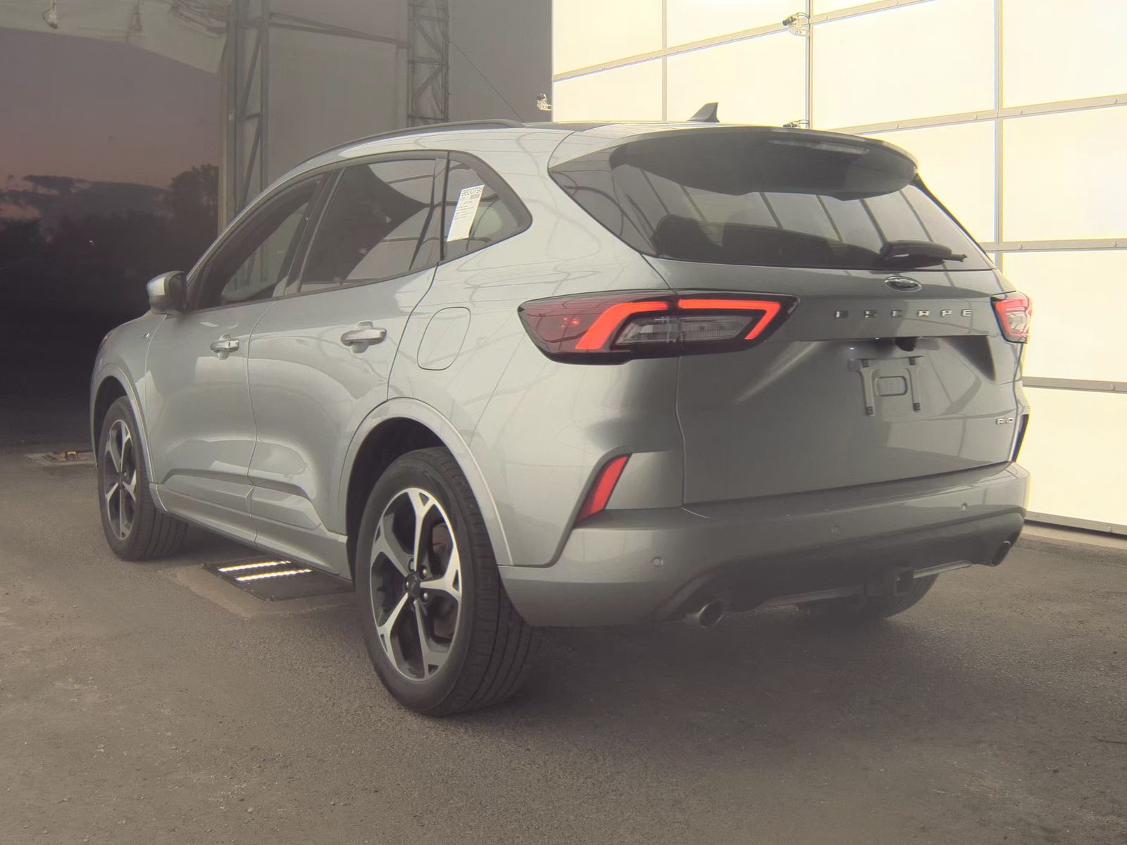 FORD ESCAPE - 9