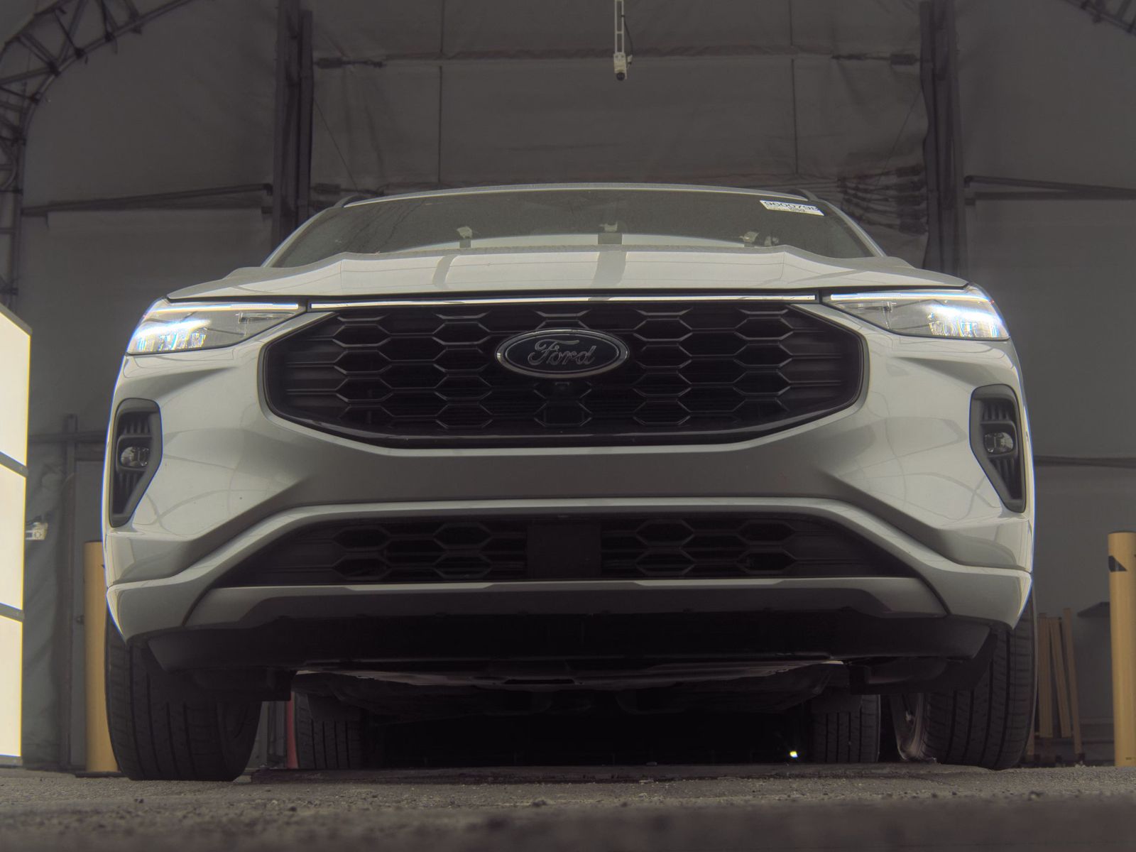 FORD ESCAPE - 4