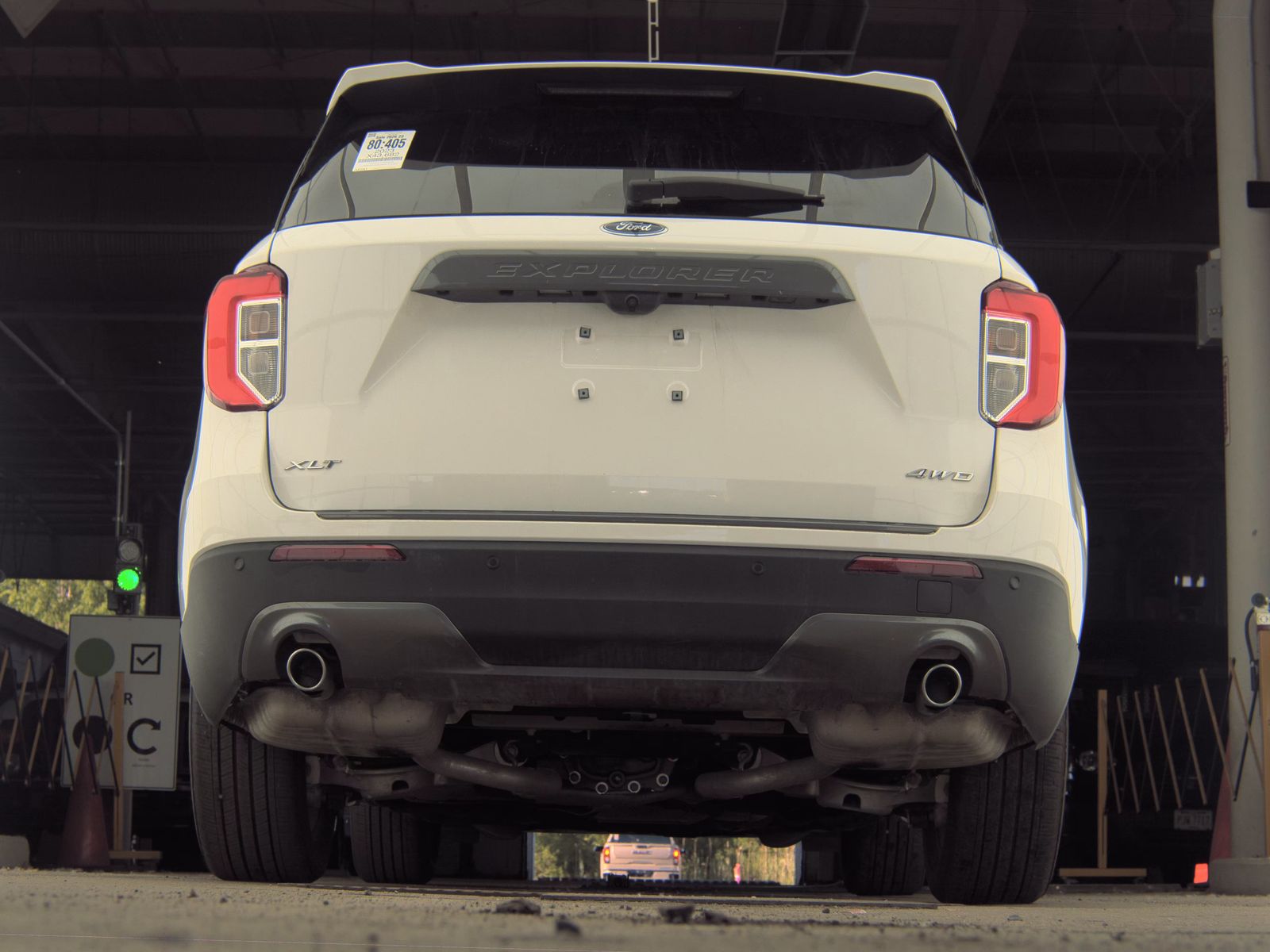FORD EXPLORER - 8