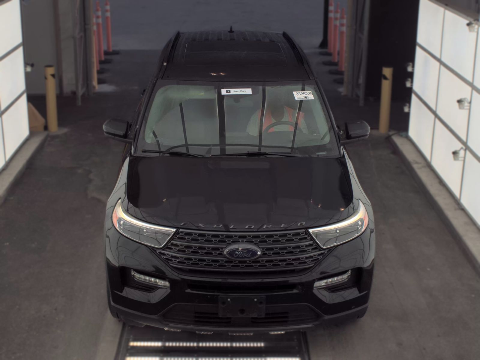 FORD EXPLORER - 3